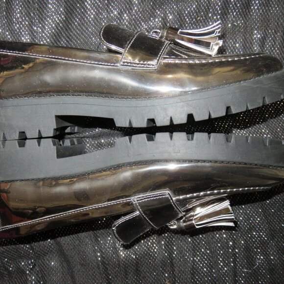 Bandolino Metallic Fillup Loafer Driving Shoe Slip On tassle embellished size 7 - Picture 5 of 8